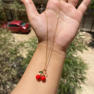 سلسال الكرز الأحمر الساحر